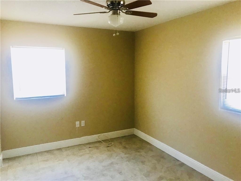 23 College Drive - Photo 3