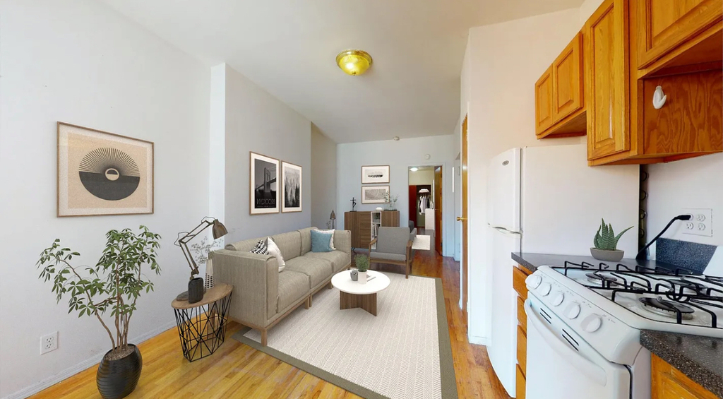 East 90th Street - Photo 0