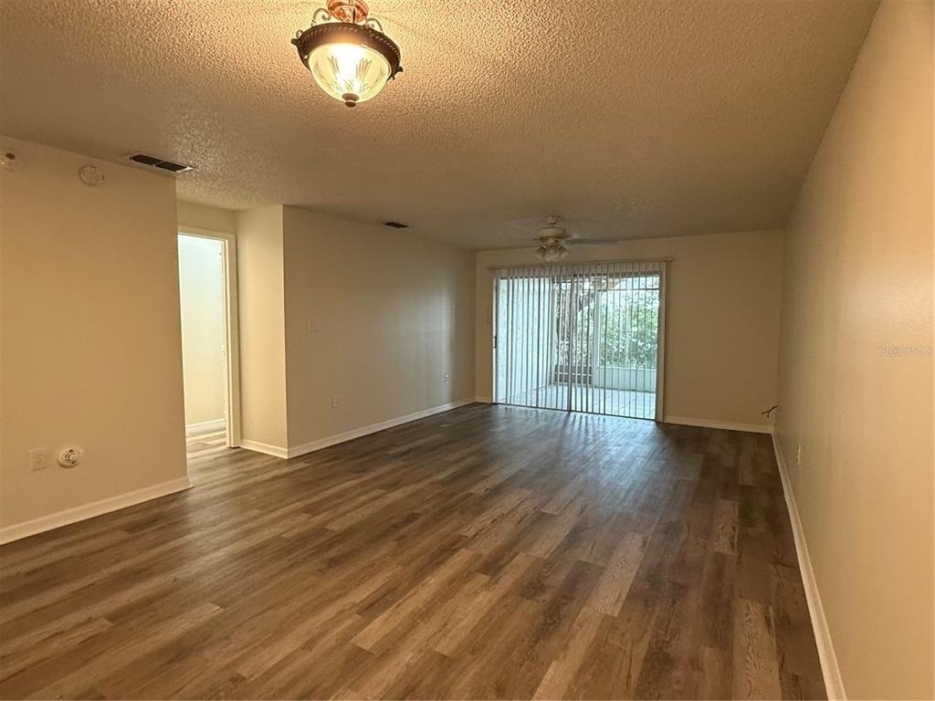 702 Country Lane Ne - Photo 1