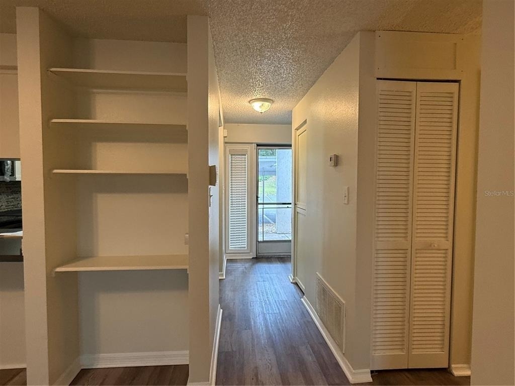 702 Country Lane Ne - Photo 8