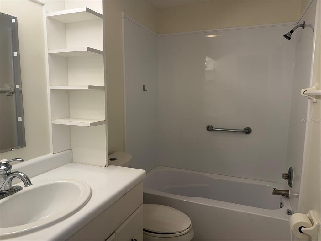 702 Country Lane Ne - Photo 18