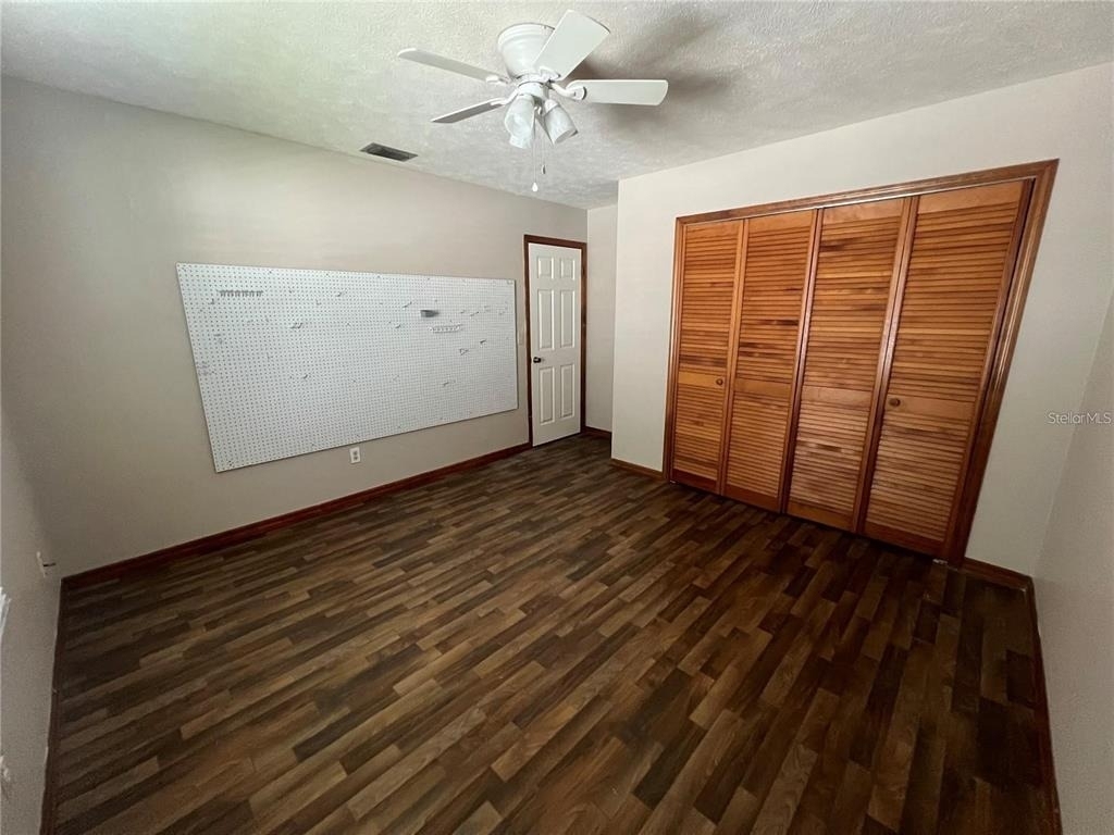 2700 Se 35th Street - Photo 9