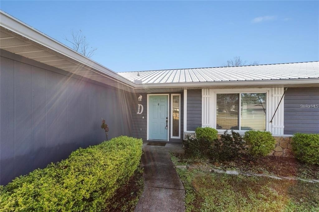 2700 Se 35th Street - Photo 1
