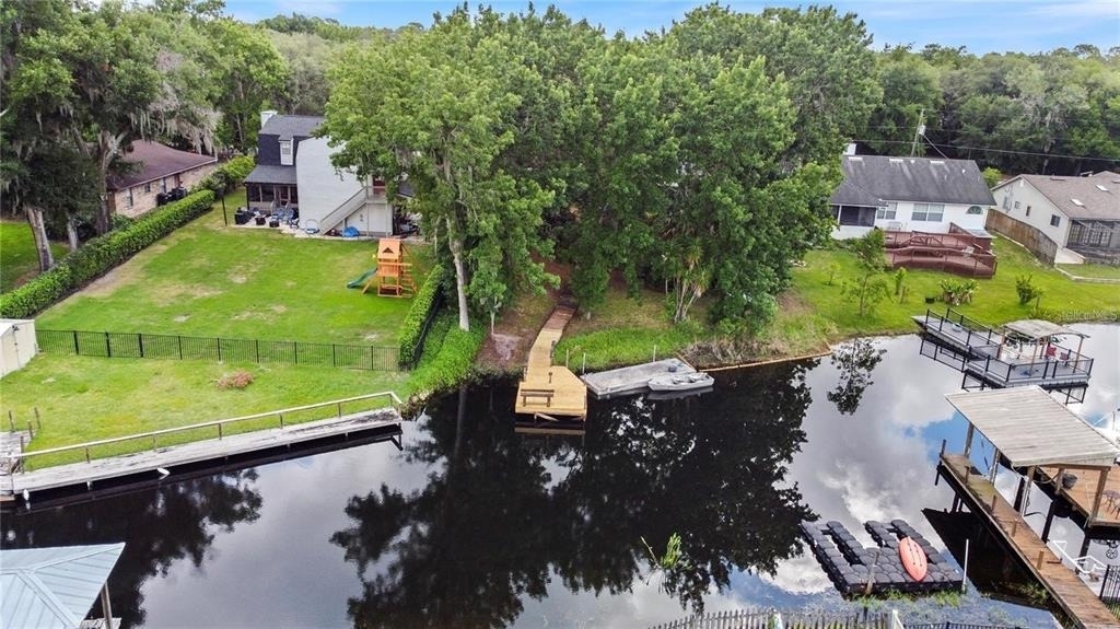 240 Maureen Drive - Photo 6