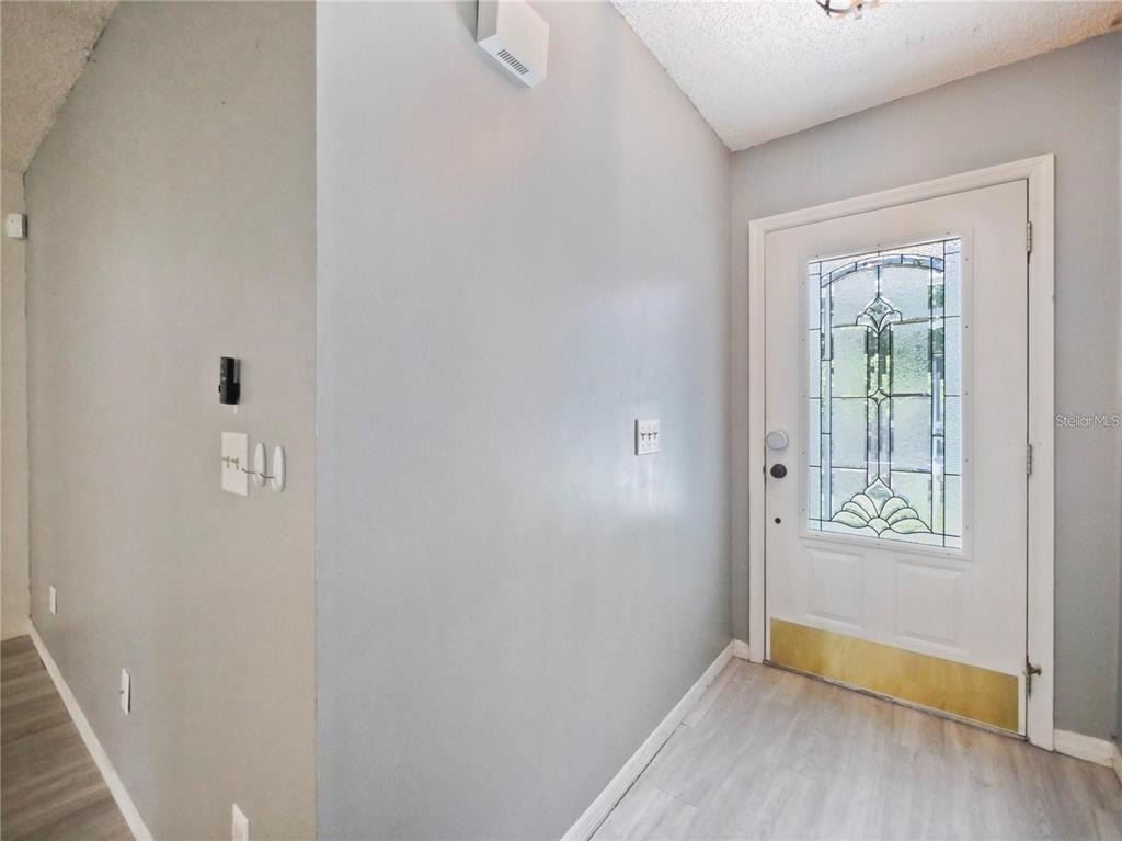 240 Maureen Drive - Photo 38