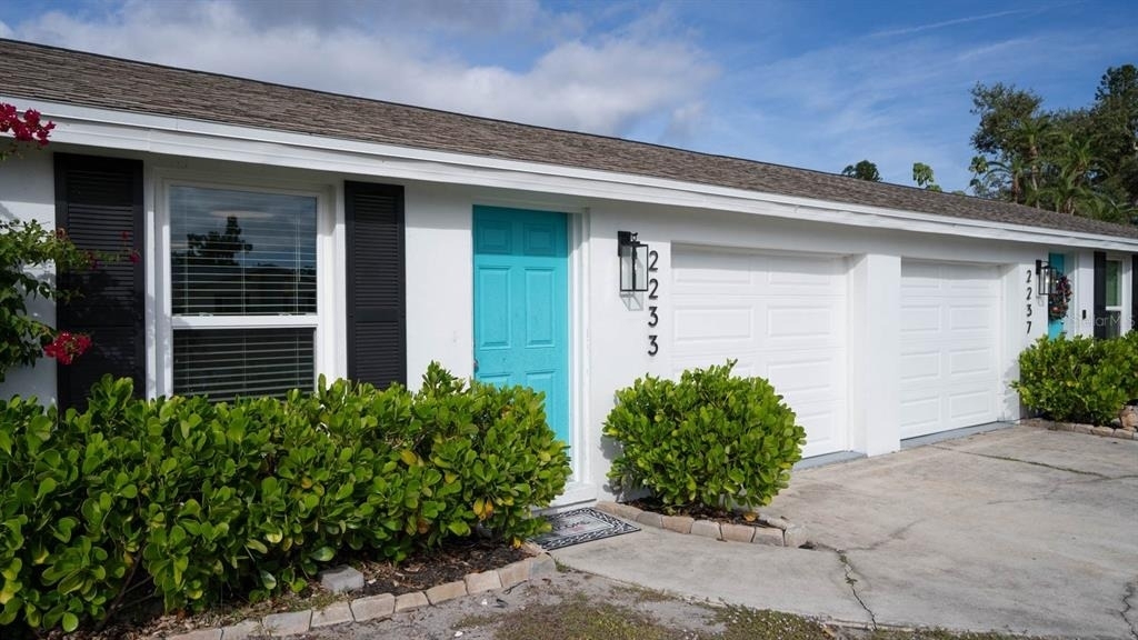 2233 Michele Drive - Photo 2