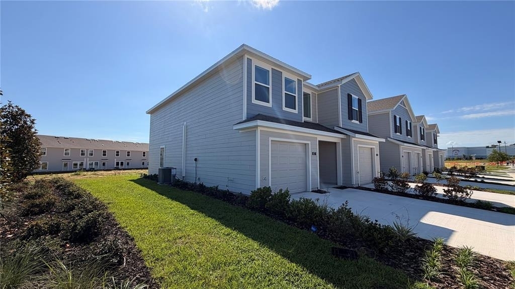 807 Lynx St - Photo 1