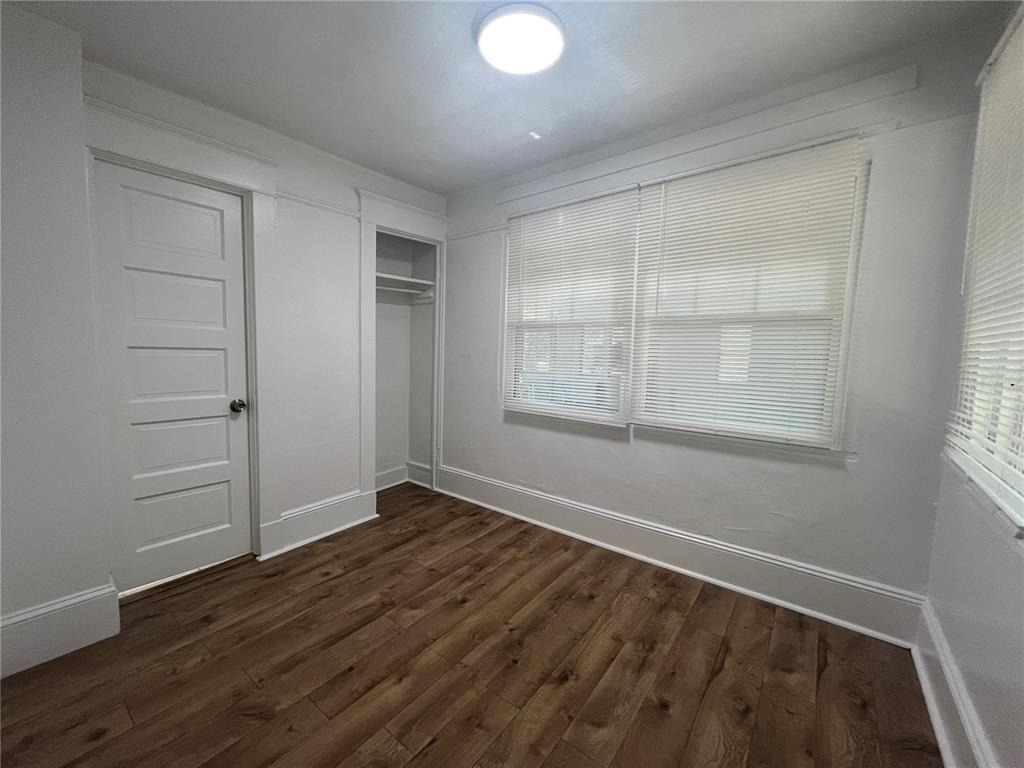 510 E Jackson St - Photo 1