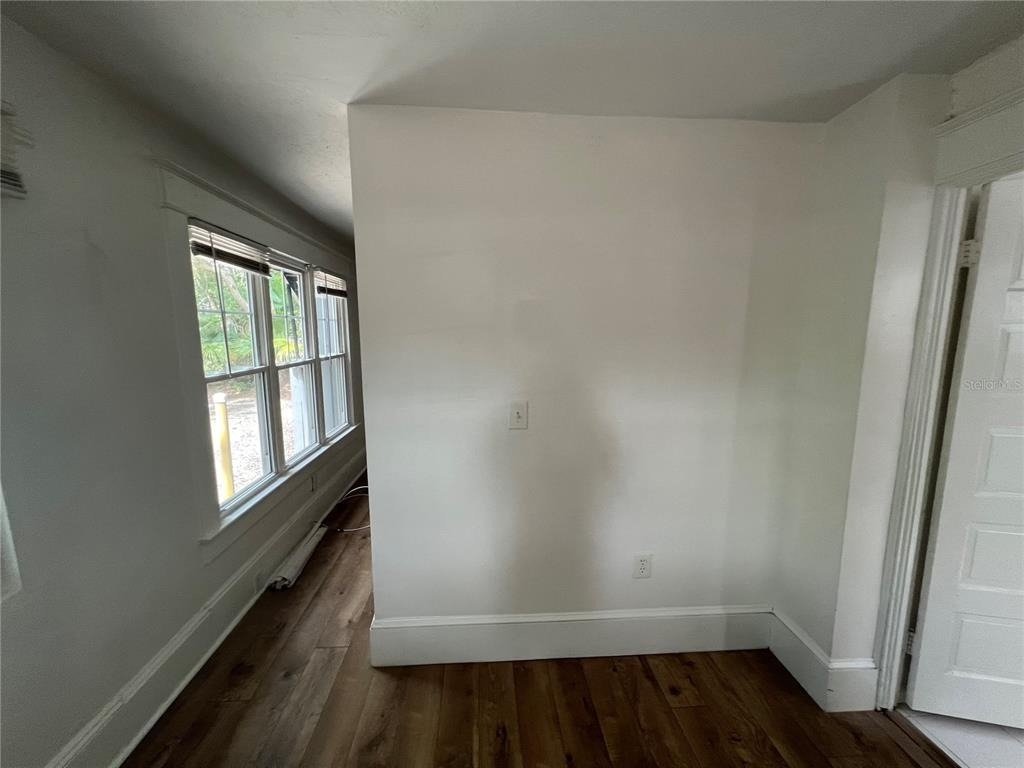 510 E Jackson St - Photo 9