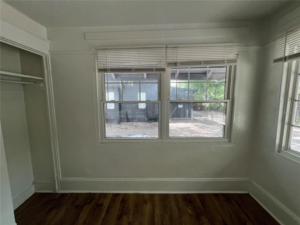 510 E Jackson St - Photo 6
