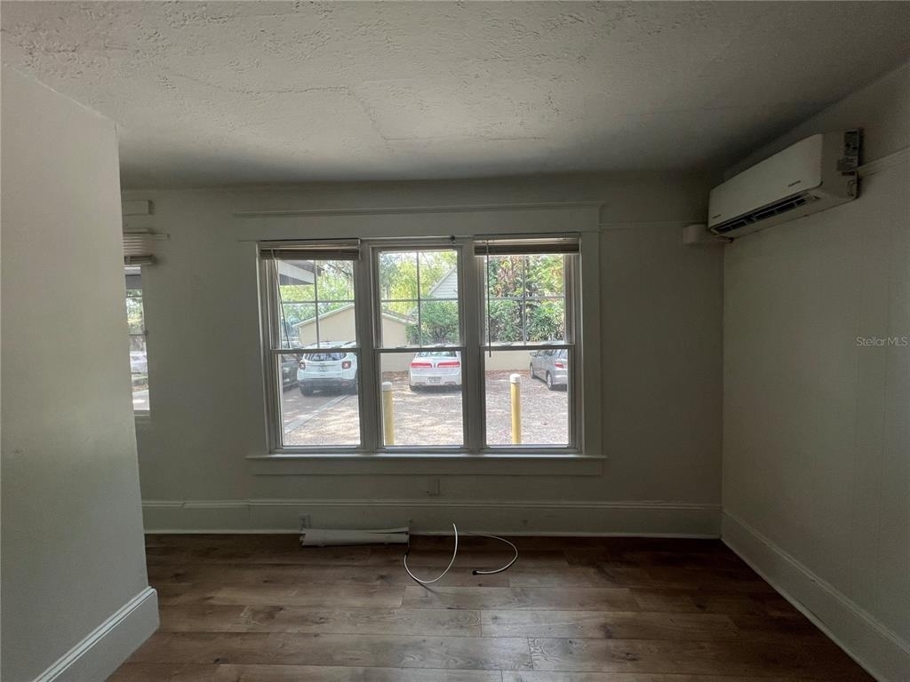 510 E Jackson St - Photo 4