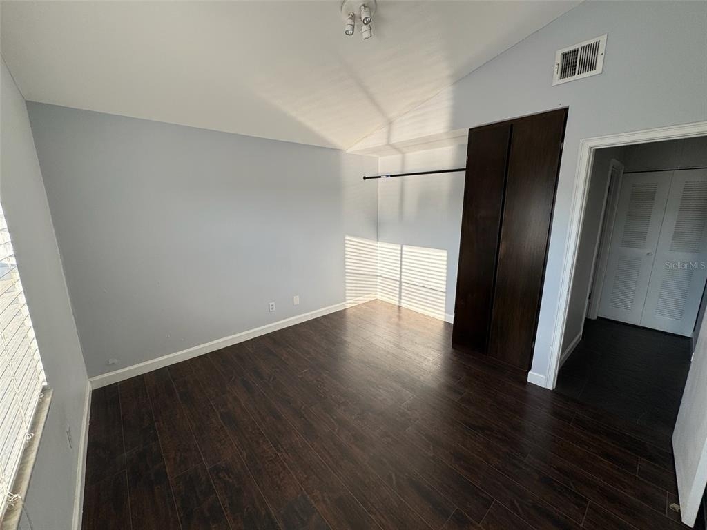 2568 Woodgate Boulevard - Photo 5