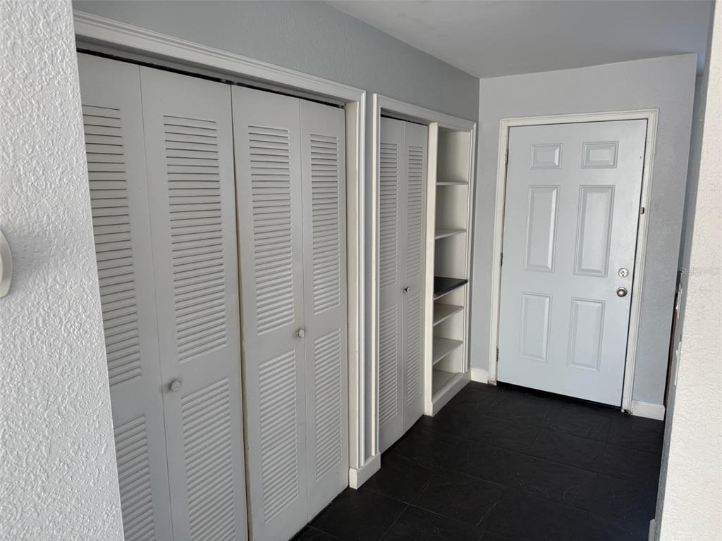 2568 Woodgate Boulevard - Photo 14