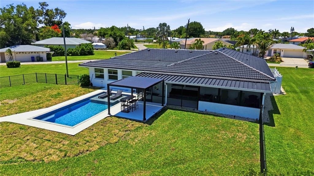 1933 Fairview Drive - Photo 36