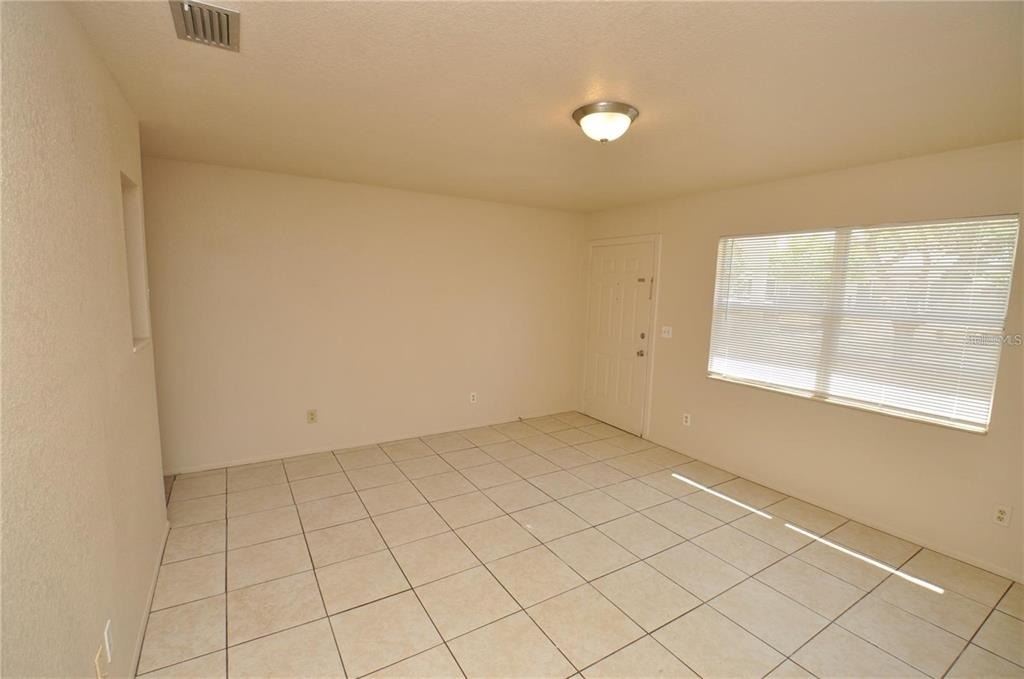 1743 Avenue C Ne - Photo 2