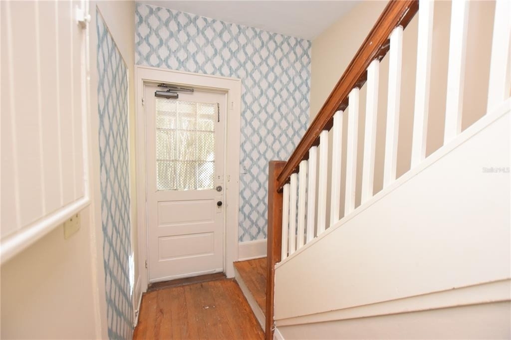 709 1/2 Park Hill Avenue - Photo 3
