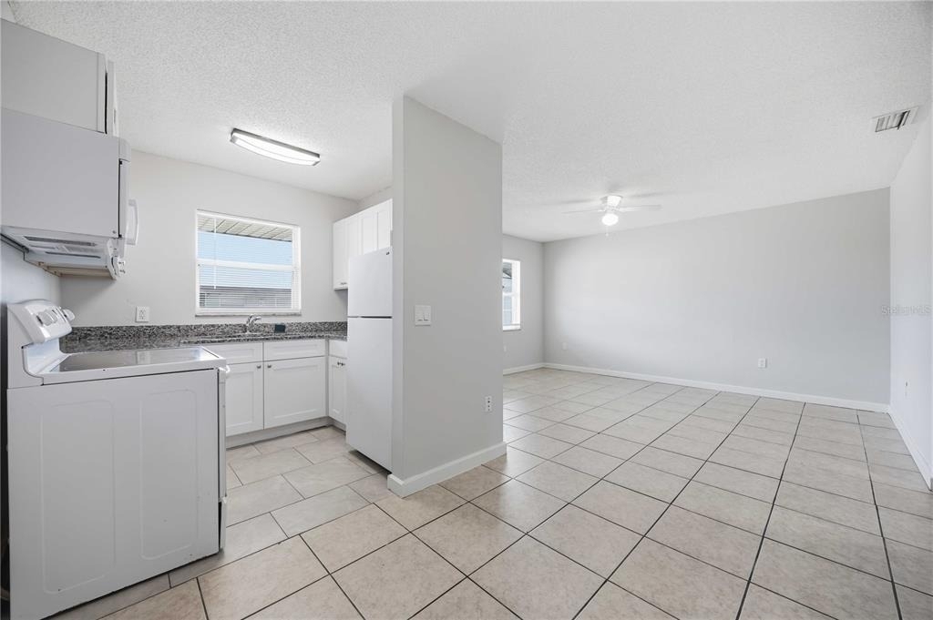 1118 Melody Lane - Photo 5