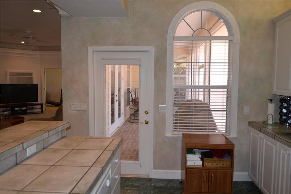 79 Nw 48th Boulevard - Photo 4