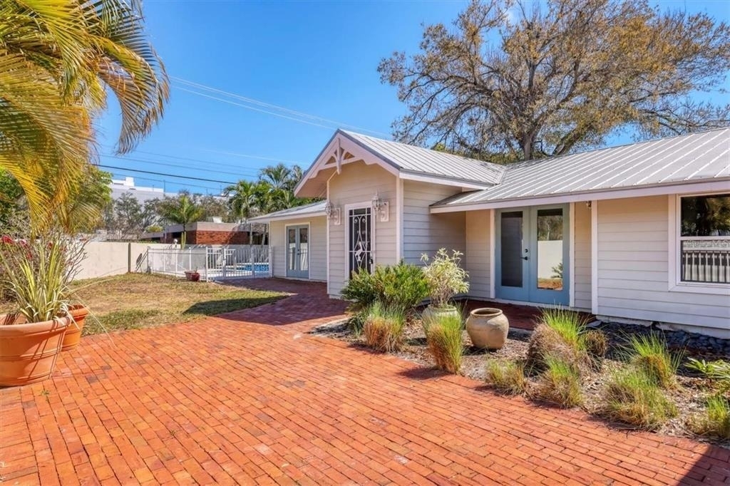 1792 Floyd Street - Photo 36