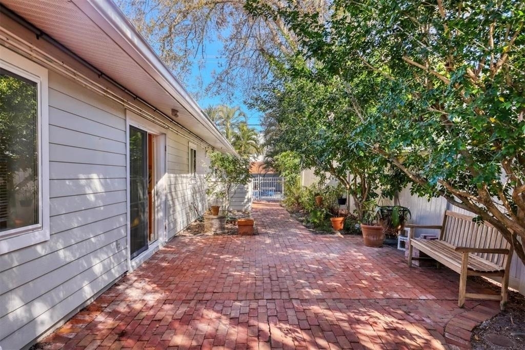 1792 Floyd Street - Photo 34