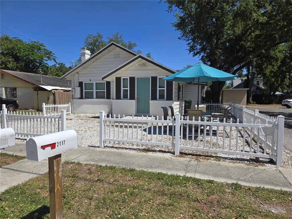 2117 5th Street - Photo 0