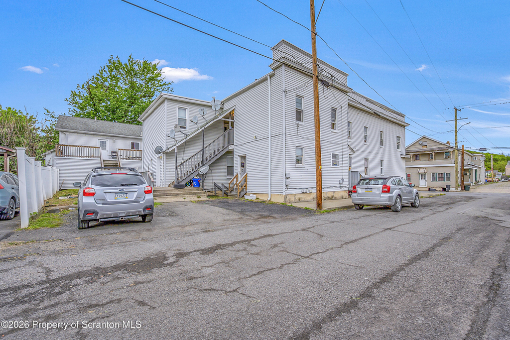 108 E Market Street - Photo 20