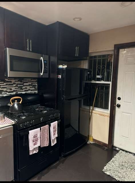115 - Photo 2