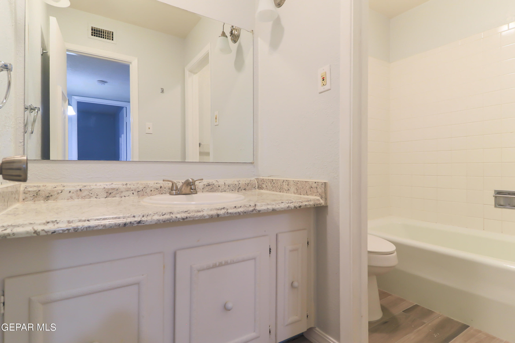 4800 N Stanton Street - Photo 16