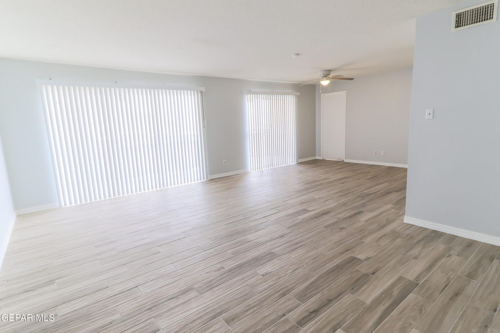 4800 N Stanton Street - Photo 2