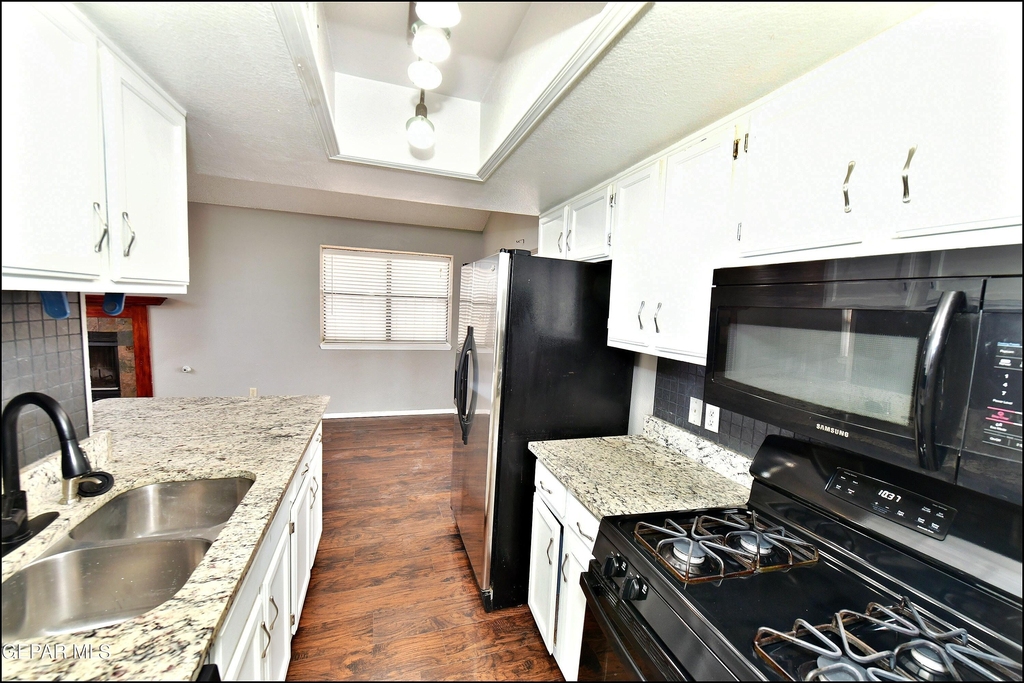11051 Rockdale - Photo 19