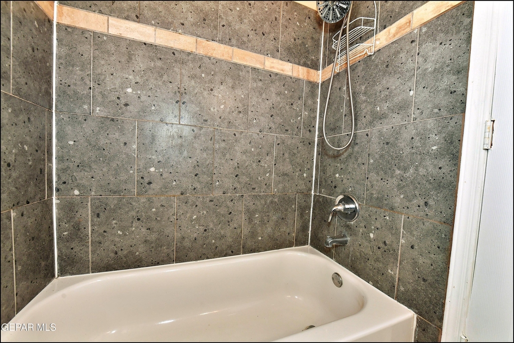 11051 Rockdale - Photo 32
