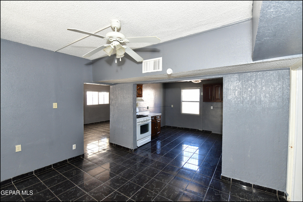 4425 La Luz Avenue - Photo 12