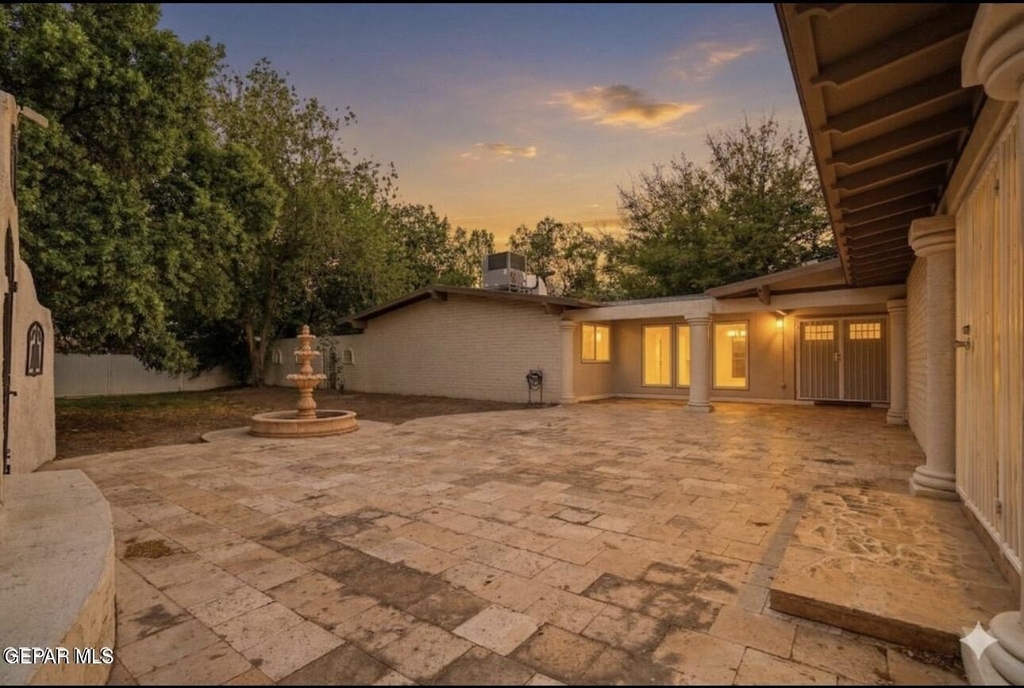 5233 White Oak Drive - Photo 9