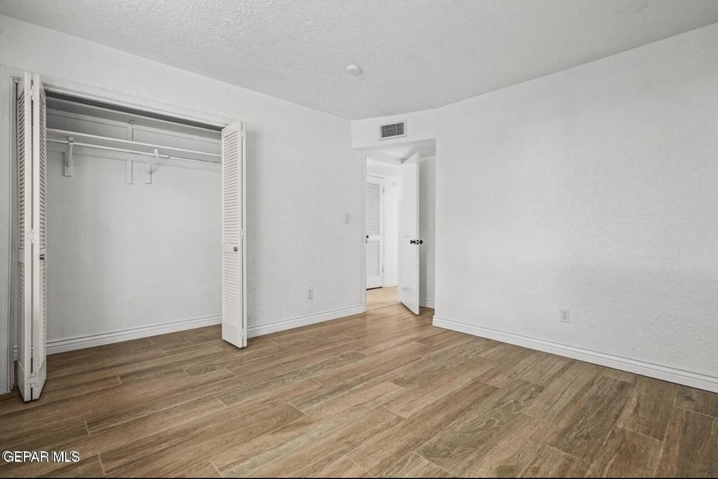 5233 White Oak Drive - Photo 24