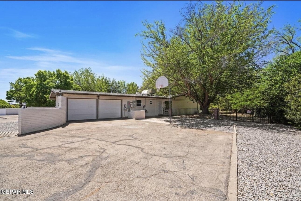 5233 White Oak Drive - Photo 4