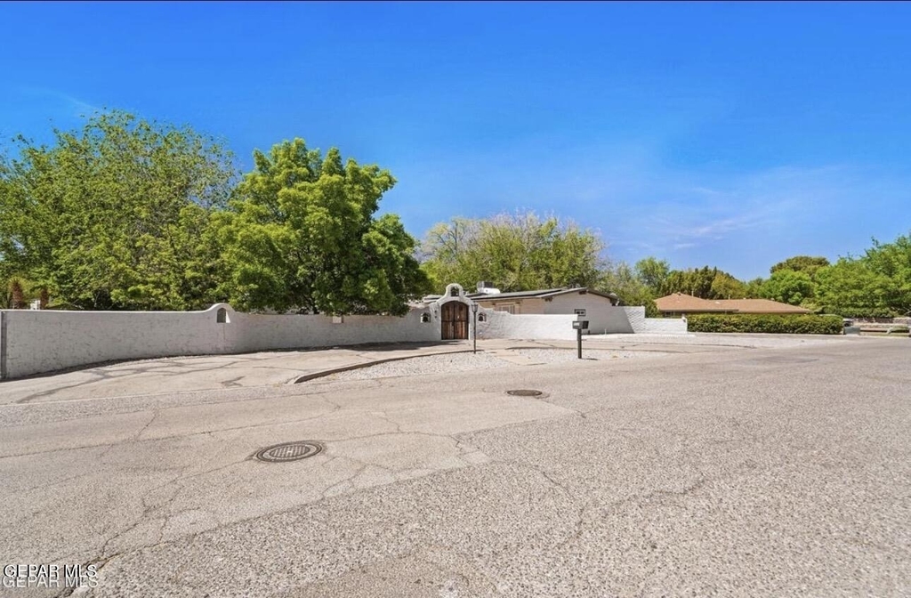5233 White Oak Drive - Photo 5