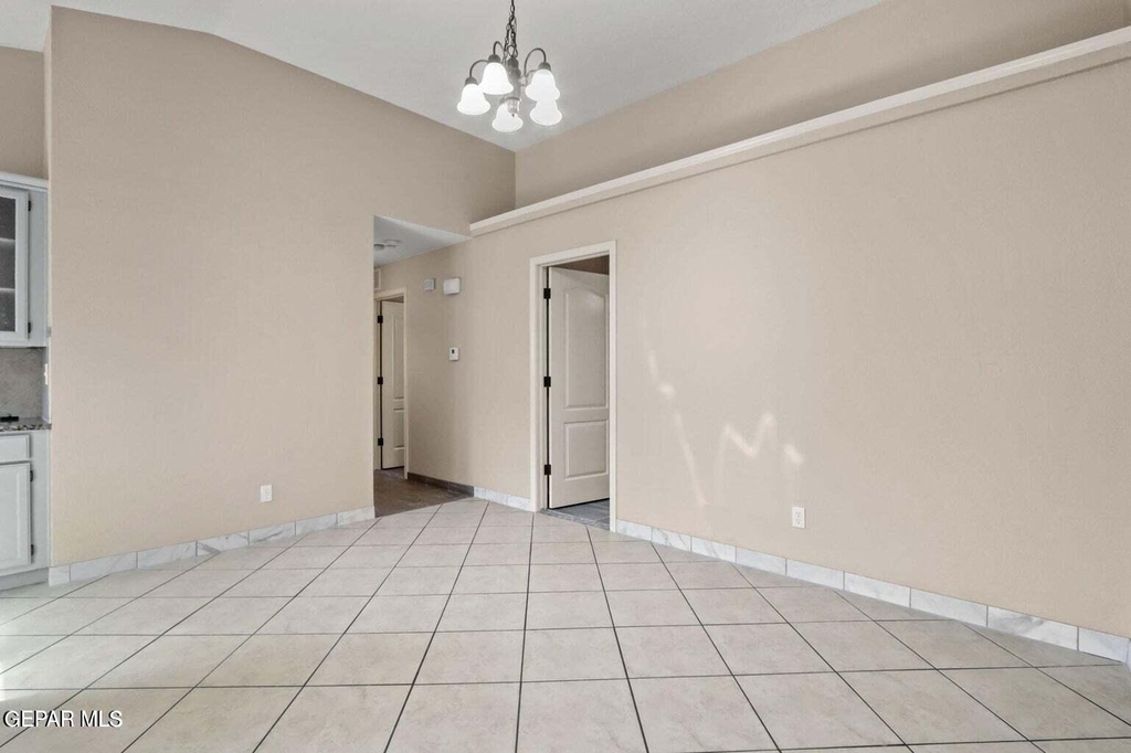 804 Desert Cactus Drive - Photo 4