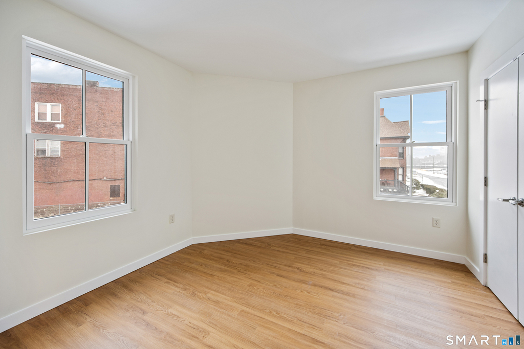 1355 Main Street - Photo 4
