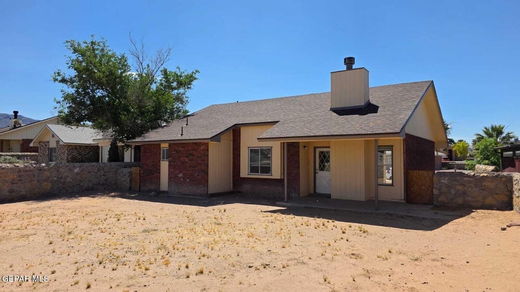 1529 Plaza Verde Drive - Photo 13