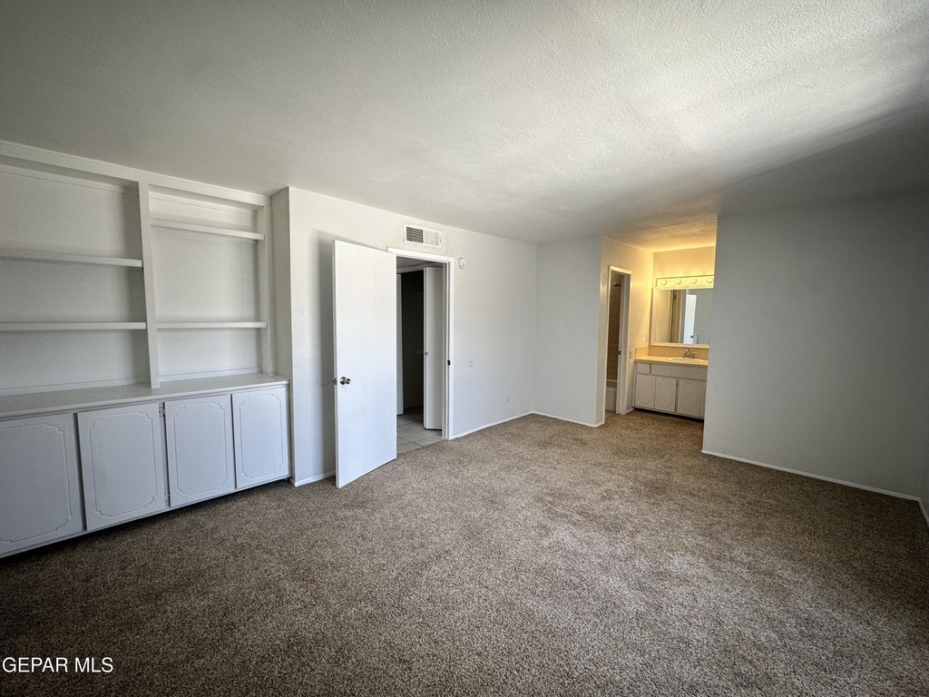 336 Villa Canto Street - Photo 16