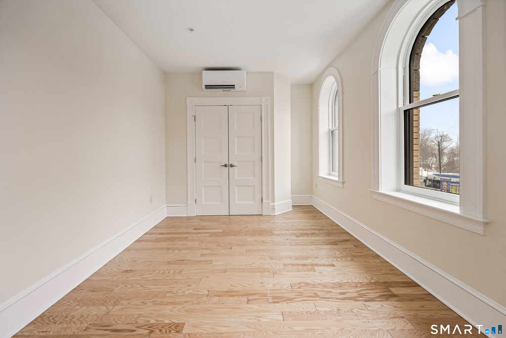 1355 Main Street - Photo 3