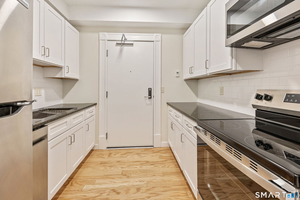 1355 Main Street - Photo 10