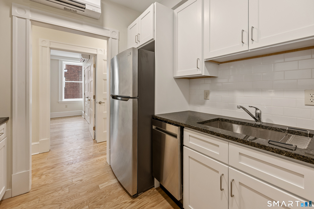 1355 Main Street - Photo 9