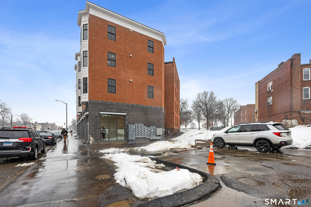 1355 Main Street - Photo 18