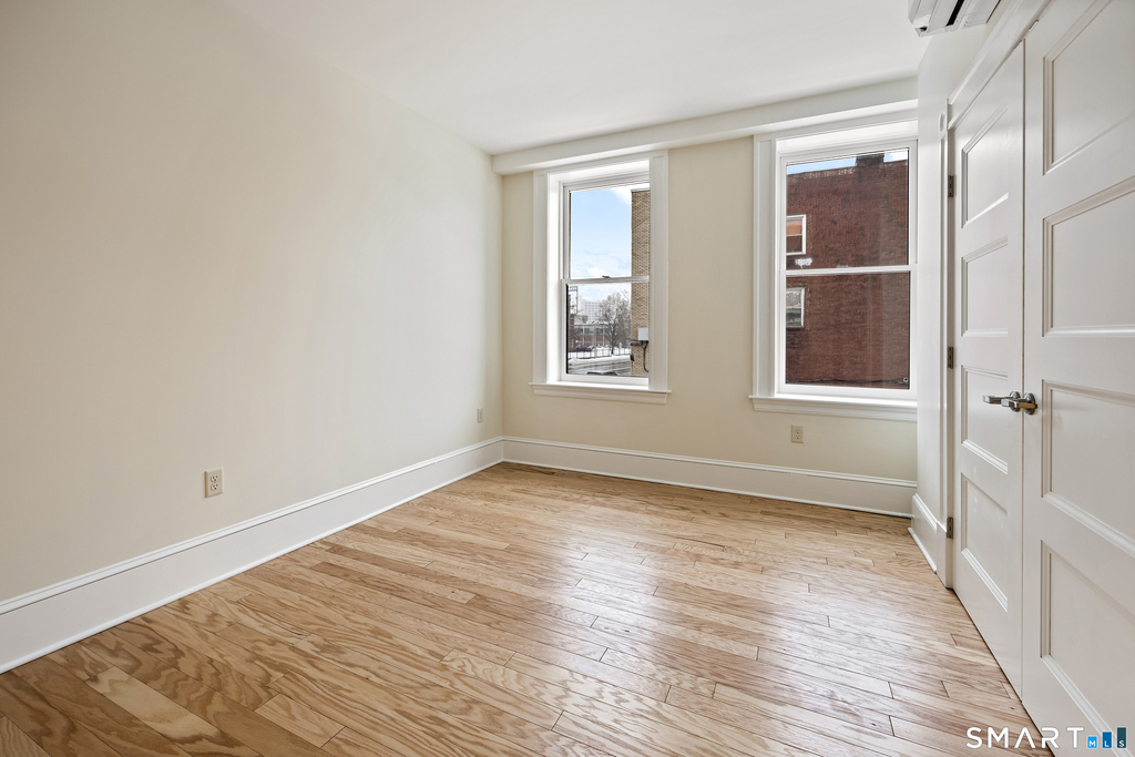 1355 Main Street - Photo 17