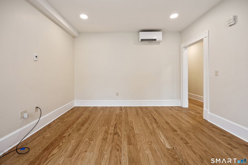 1355 Main Street - Photo 6