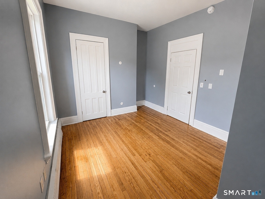 212 Norman Street - Photo 4
