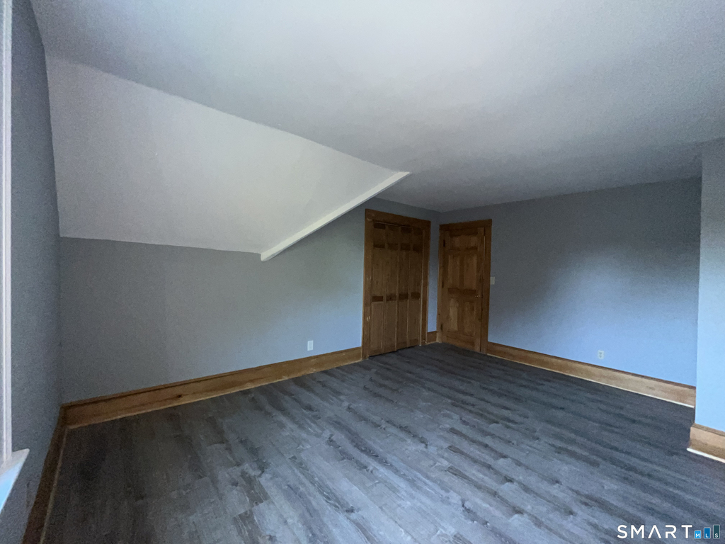 553 Townsend Avenue - Photo 10