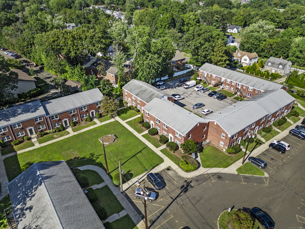 18 Hamilton Court - Photo 25