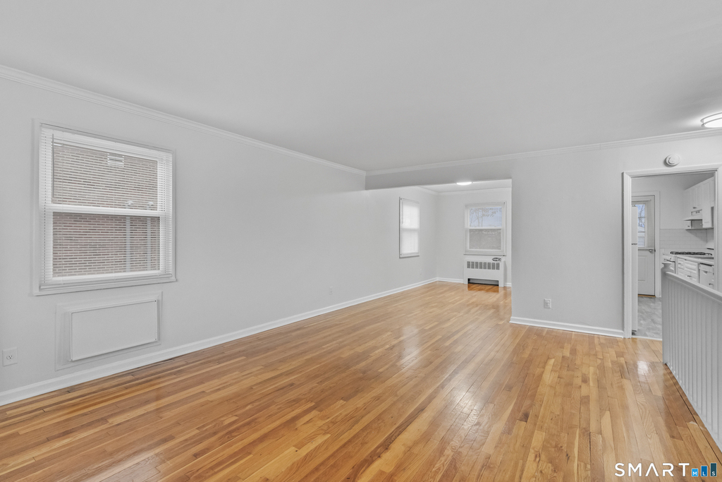 18 Hamilton Court - Photo 2